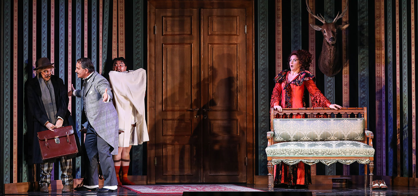 fledermaus_header-front_2.jpg