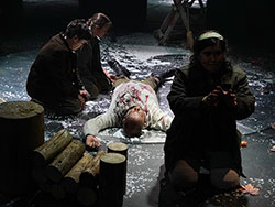 Die Wand  Anna Štěrbová, Verena Koch, Jessica Eccleston, Timothy Connor &copy; Reinhard Winkler