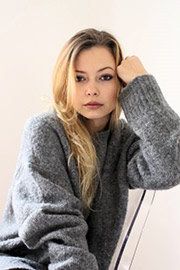 Julia Hübner &copy; 