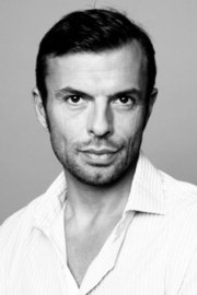   Dominik Hofbauer © 