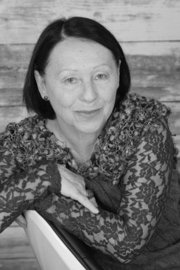   Ingrid Höller © 