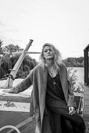  Lisa-Katrina Mayer © Alice Ionescu