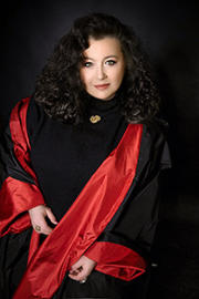 Elena Batoukova-Kerl ©